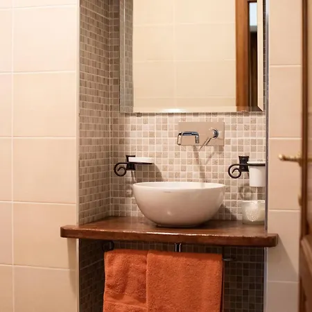 La Casa Della Campana Apartment *