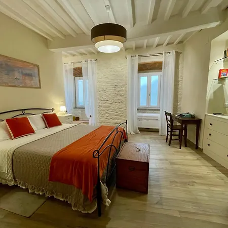 Apartment La Casa Della Campana