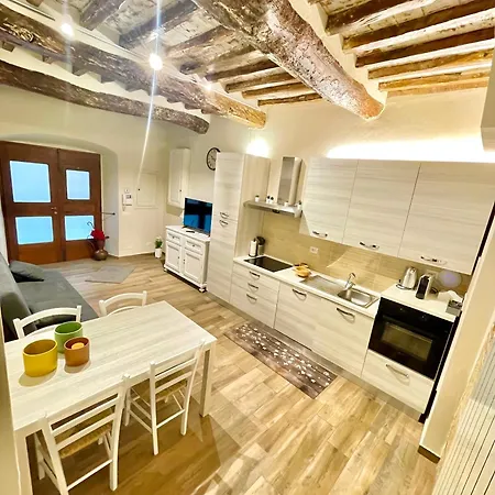 Apartment La Casa Della Campana *