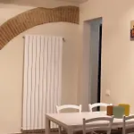 La Casa Della Campana